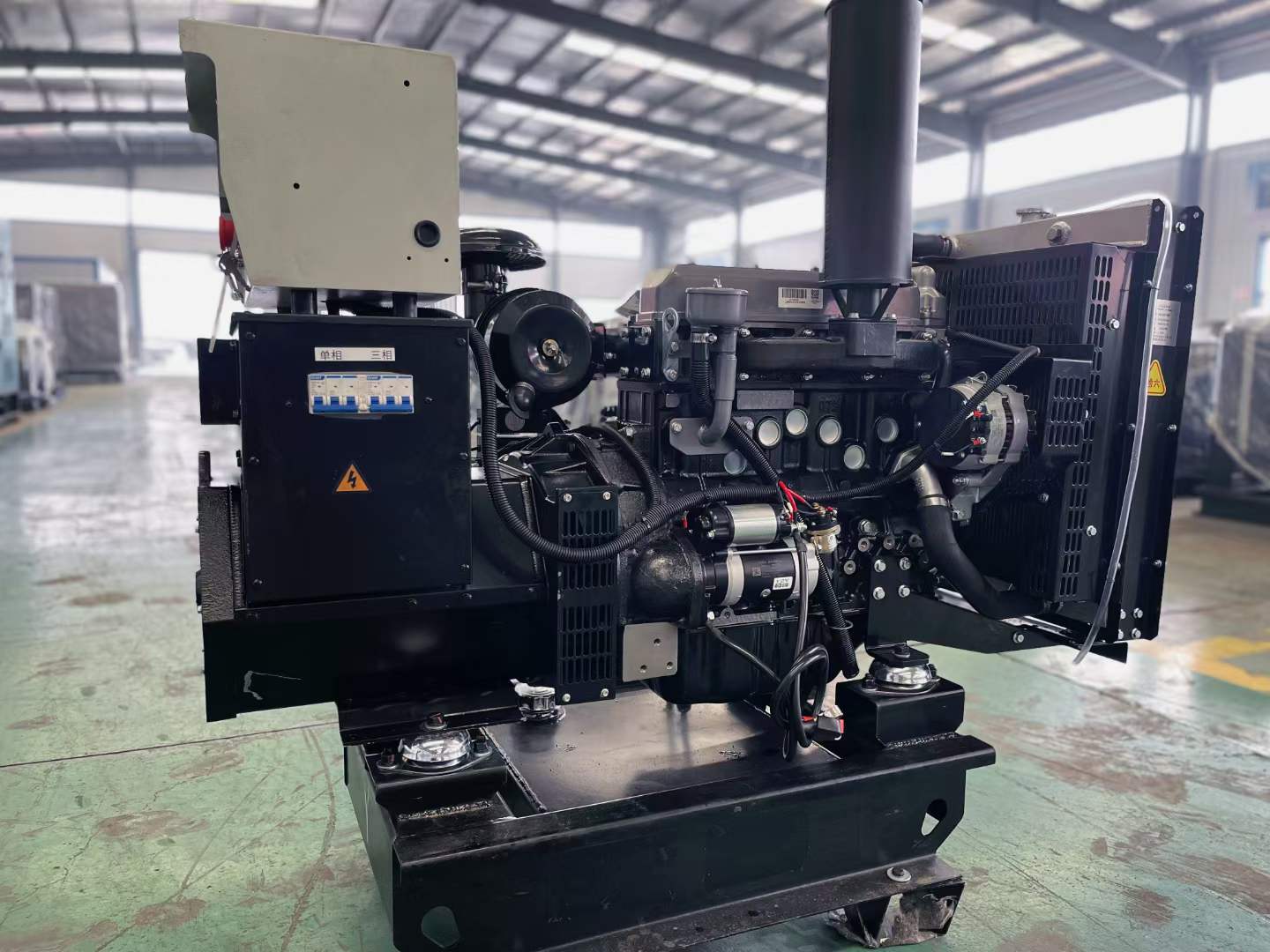 恩平如何降低电感性负载对发电机的影响？