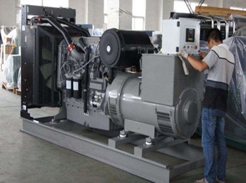 恩平柴油发电机组和储能设备配合使用的案例