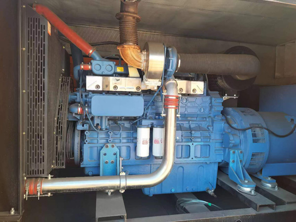 恩平燃油消耗率与进气温度的具体关系是什么？